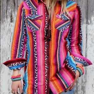 BRAND NEW Crazy Train Aztec Pearl Snap Top - Small